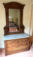 Marble-Top Dresser w Mirror