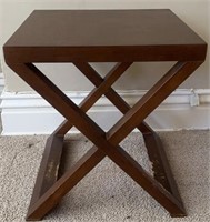 Oak/ Pressed Wood End Table