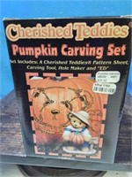 New cherished Teddy's pumpkin carving set