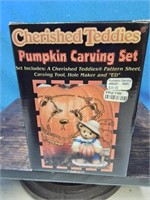 New cherish Teddy's pumpkin carving set