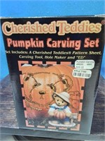 New cherish Teddy's pumpkin carving set