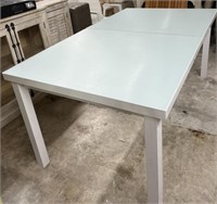 Extendable Aluminum Patio Table with Frosted