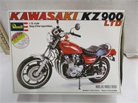 Revell Kawasaki KZ 900 LTD model