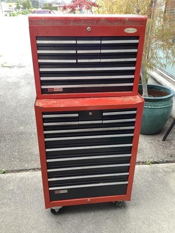 CRAFTSMAN ROLL AWAY TOOL BOX