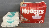 Huggies Diapers w/ (5) Packs of Baby Wipes