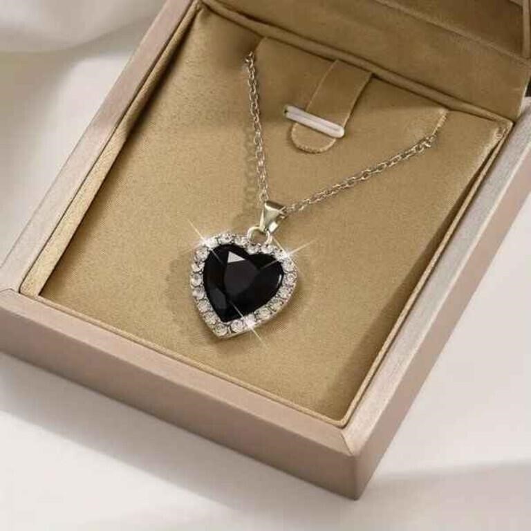 Heart Pendant Necklace Elegant Rhinestone Crystaly