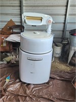 Kenmore wringer washer - owner says it works