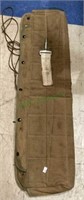WW II paratrooper rifle case    1733