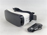 Samsung Oculus Gear VR Goggles w/ Remote