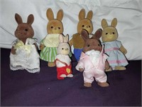 1985 Tomy Sylvanian Families Calico Critters