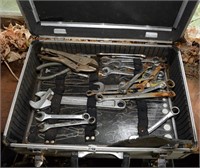 TOOLS AND METAL TOOL CASE