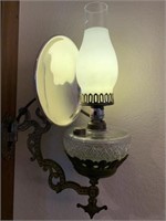ANTIQUE ELECTRIC WALL SCONCE