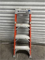 Louisville 300lb Capacity Step Ladder