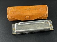 Hohner special 20 Harmonica keyed in C with case