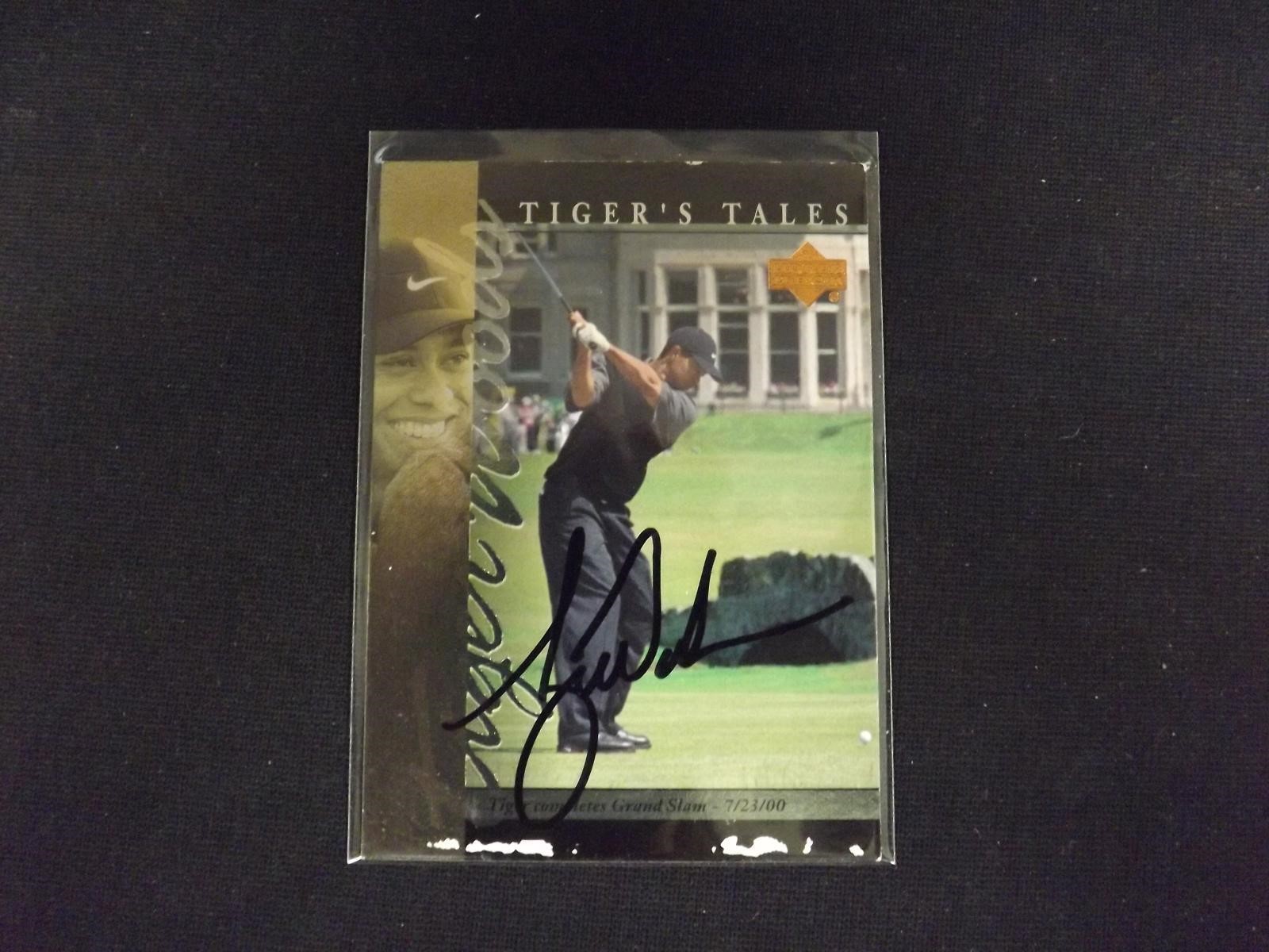 2001 UD TIGER WOODS AUTOGRAPHED RC COA