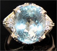Platinum 6.64 ct Aquamarine & Diamond Ring
