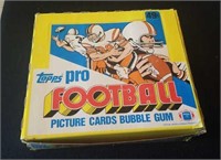 1983 Topps football cello box