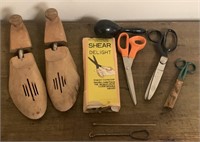 Vintage wooden shoe forms / shears
