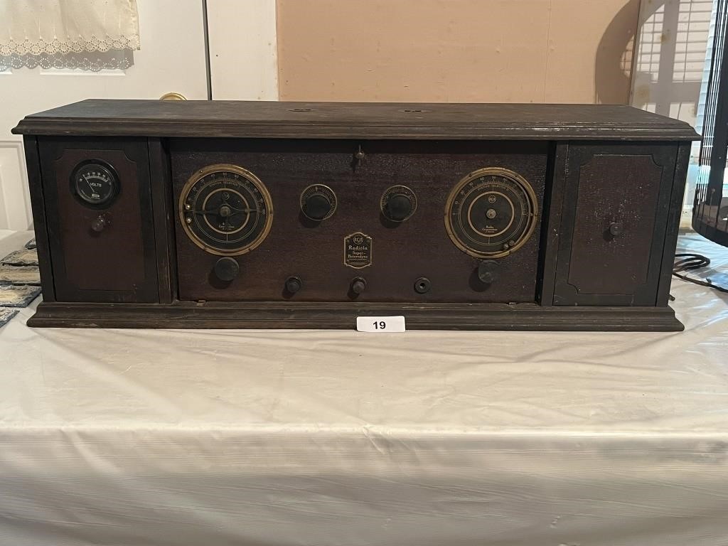 RCA Radiola Super-Heterodyne Model AR Tube Radio