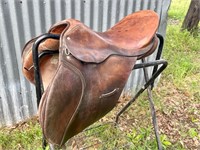 Centaur English Saddle