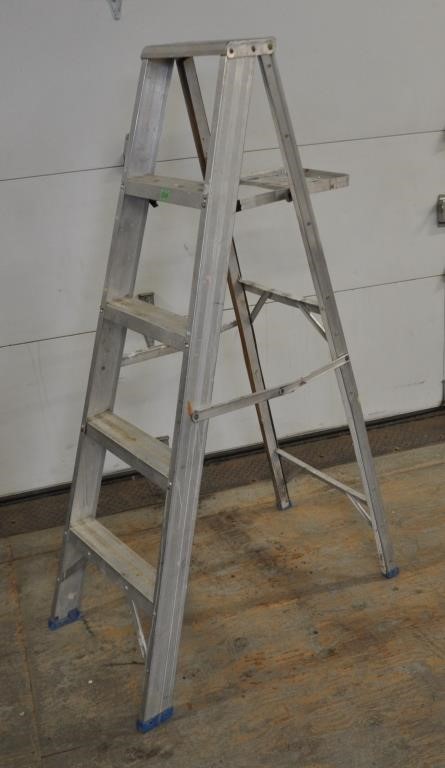 5ft. aluminum ladder