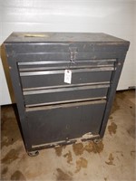 ROLLING GREY TOOL BOX