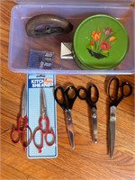 Vintage Scissor & Misc Lot