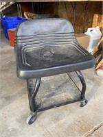 BLACK ROLLING WORK CHAIR 17" TALL