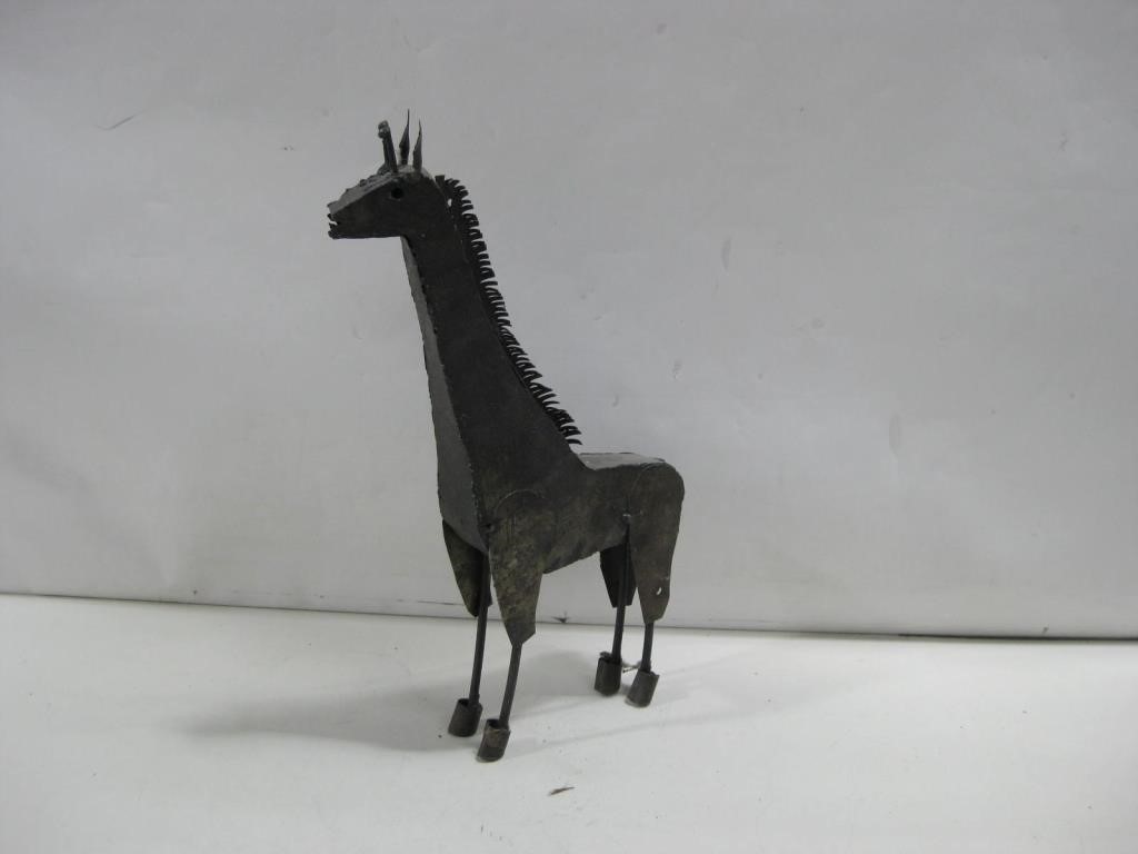 15"x 8" Metal Giraffe