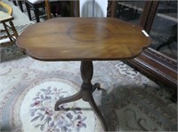 TILT TOP PEDESTAL TABLE