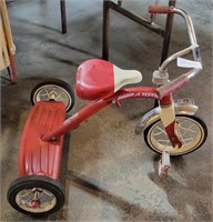 VTG. RADIO FLYER TRICYCLE