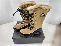 NEW Sorel: Tivoli III High Brown Boots (Size: 8.5