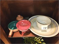 Pottery dishes