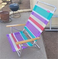 FOLDING BEACH CHAIR