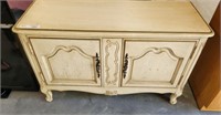 DAVIS CABINET CO 2 DOOR LOW CHEST