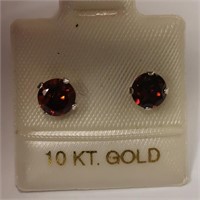 10K  Garnet(1.18ct) Earrings