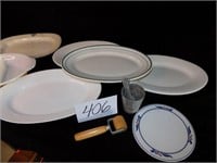 BOX OF KITCHEN ITEMS SERVING PLATTERS