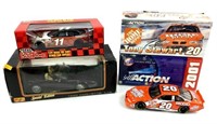 (3) 1:24 & 1:18 Scale Cars W/ Maisto 1996 Corvette