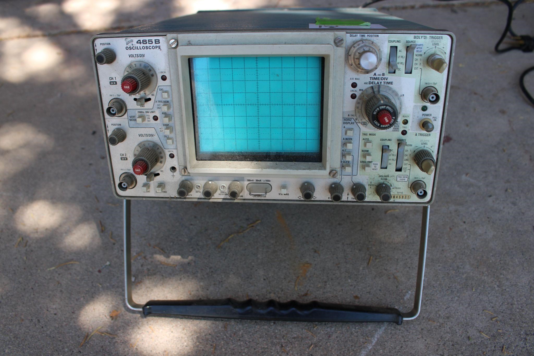 Vintage Oscilloscope tektronix model 465B