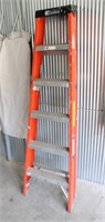 Davidson 6' Fiberglass Step Ladder