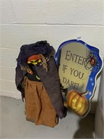 SCARECROW AND ENTER IF YOU DARE SIGN