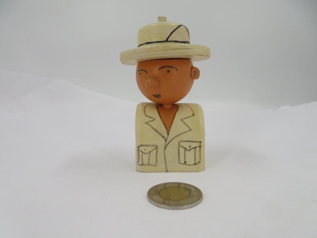 Rare, statue de Tintin en bois Tintin au Congo