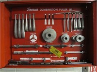 Snap On Cabinet/Combination Gear Puller Set