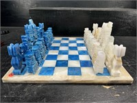 BLUE AND WHITE STONE CHESS SET