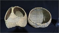 2 VINTAGE BASKETS, 1 IS BUTT BASKET