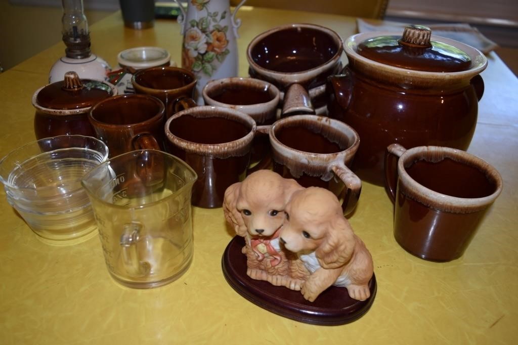 Cookie Jar & McCoy Hull Brown Drip Mugs, Pyrex