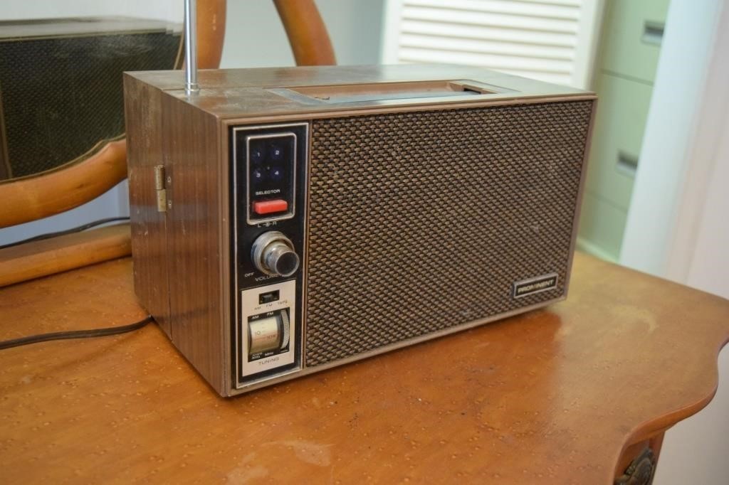 Prominent AM/FM 8 Track Player (works)