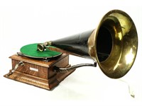 Victor P Disc Phonograph