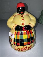 MAMMY COOKIE JAR BY MCCOY 2