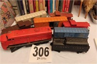 8PC LIONEL TRAIN SET